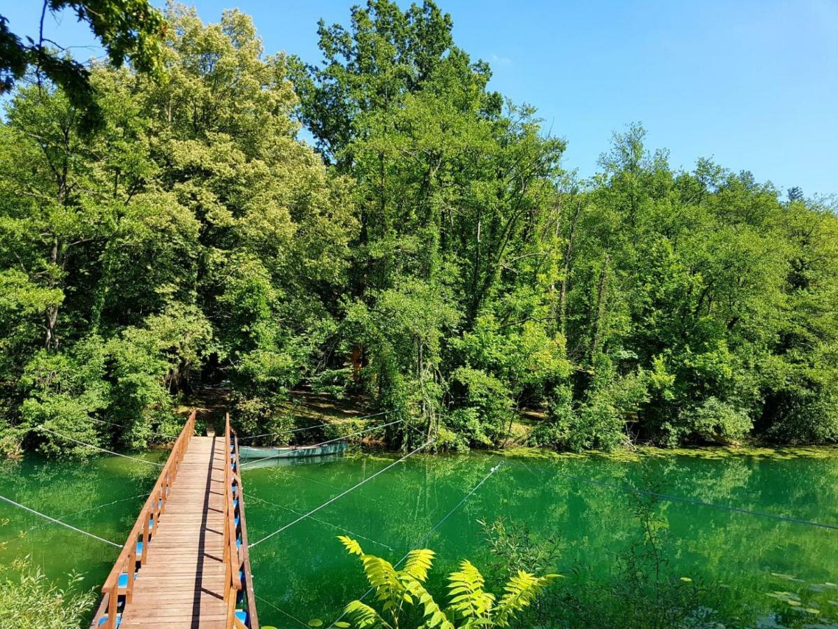 Riverland Gornji Zvečaj Kültér fotó