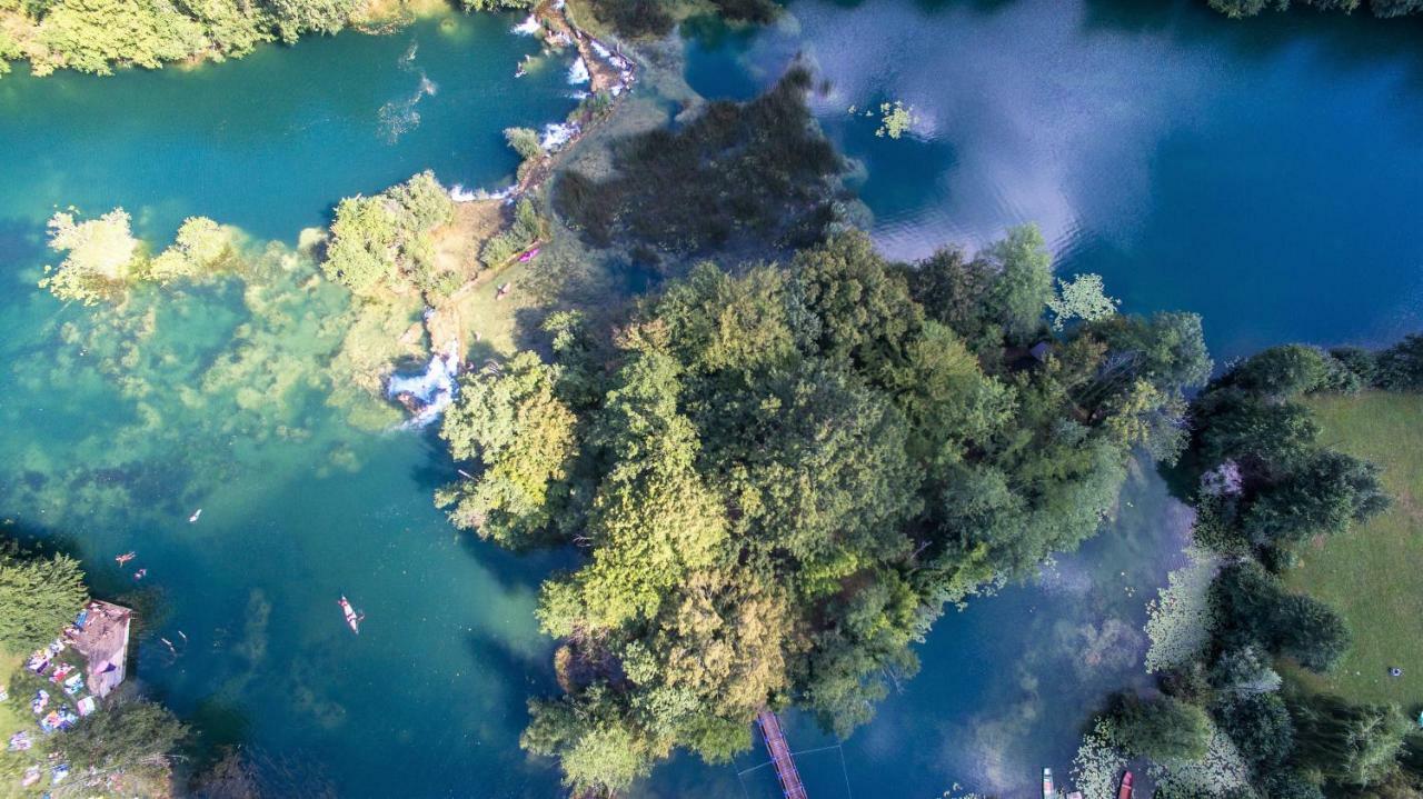 Riverland Gornji Zvečaj Kültér fotó