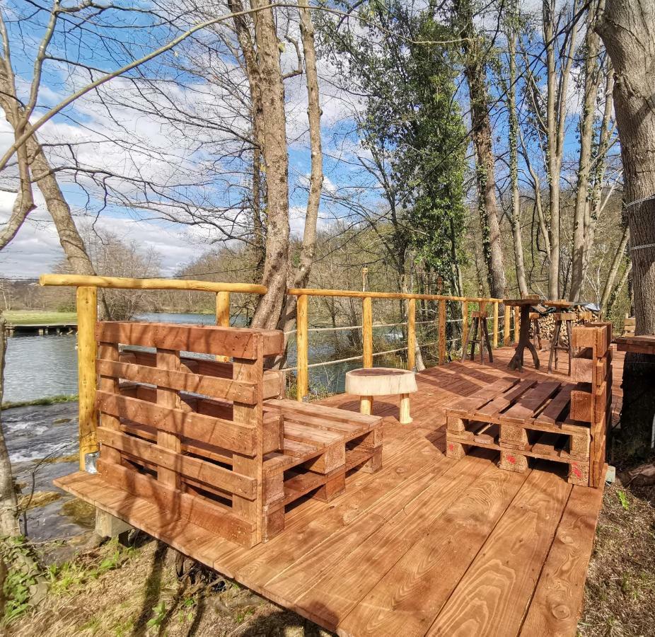 Riverland Gornji Zvečaj Kültér fotó